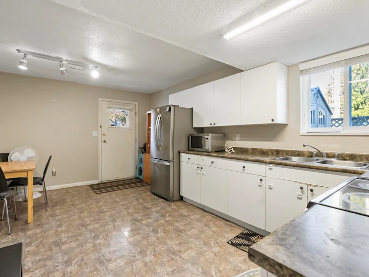 9511 160 Street, Surrey, BC, V4N 2N9 - 22