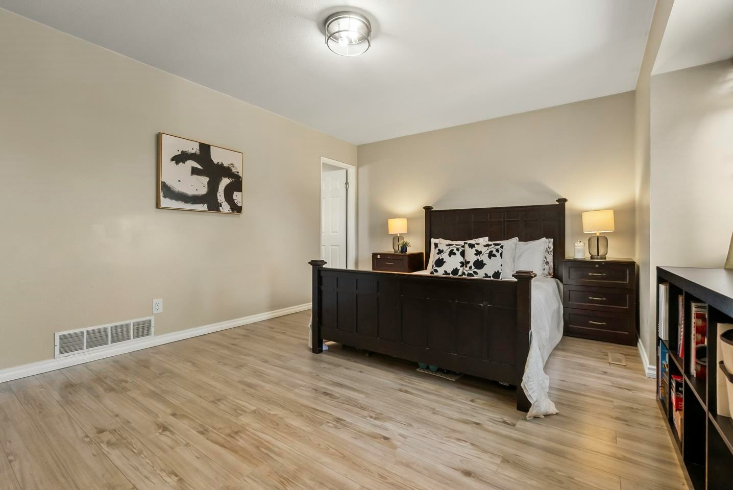 9511 160 Street, Surrey, BC, V4N 2N9 - 11