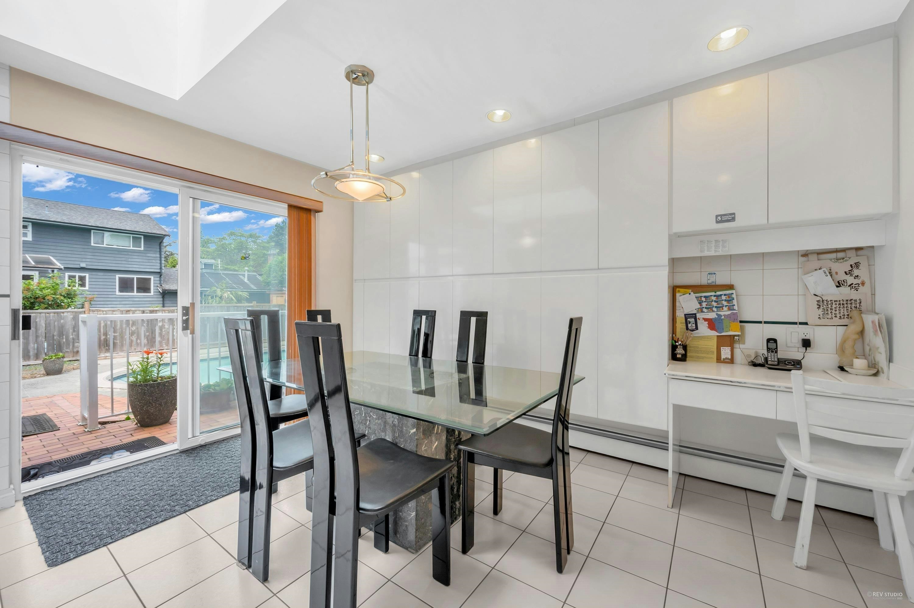 7 Semana Crescent, Vancouver, BC, V6N 2E1 - 6