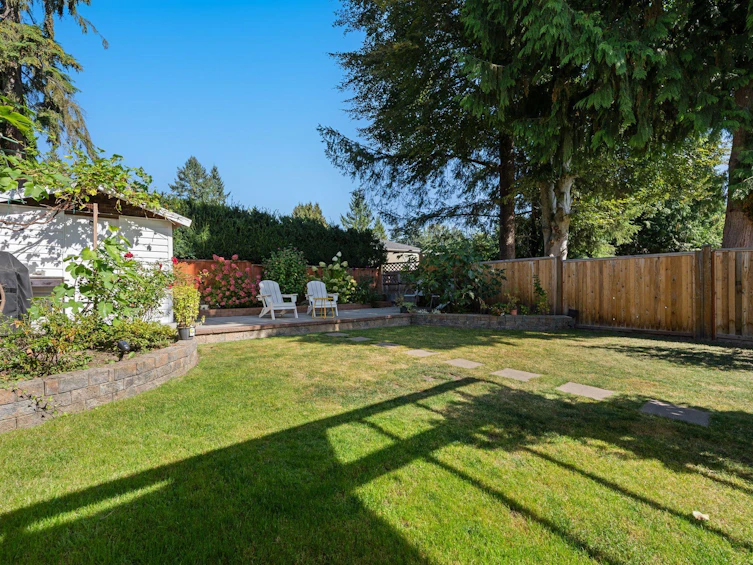 1154 Harold Road, North Vancouver, BC, V7K 1G3 - 13