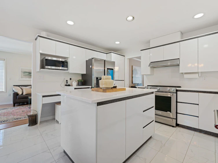 1154 Harold Road, North Vancouver, BC, V7K 1G3 - 8