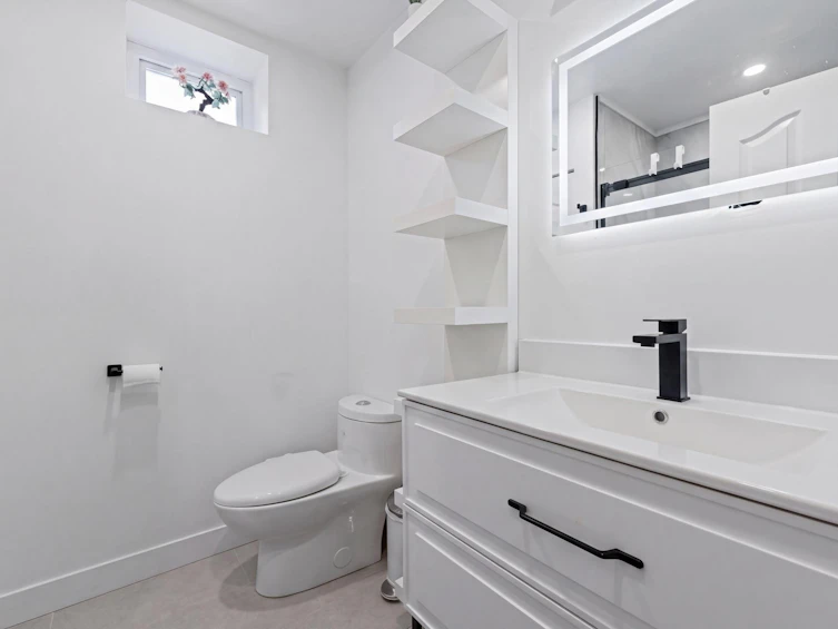 1154 Harold Road, North Vancouver, BC, V7K 1G3 - 33