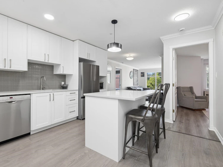 201-1140 Strathaven Drive, North Vancouver, BC, V7H 2Z6 - 16