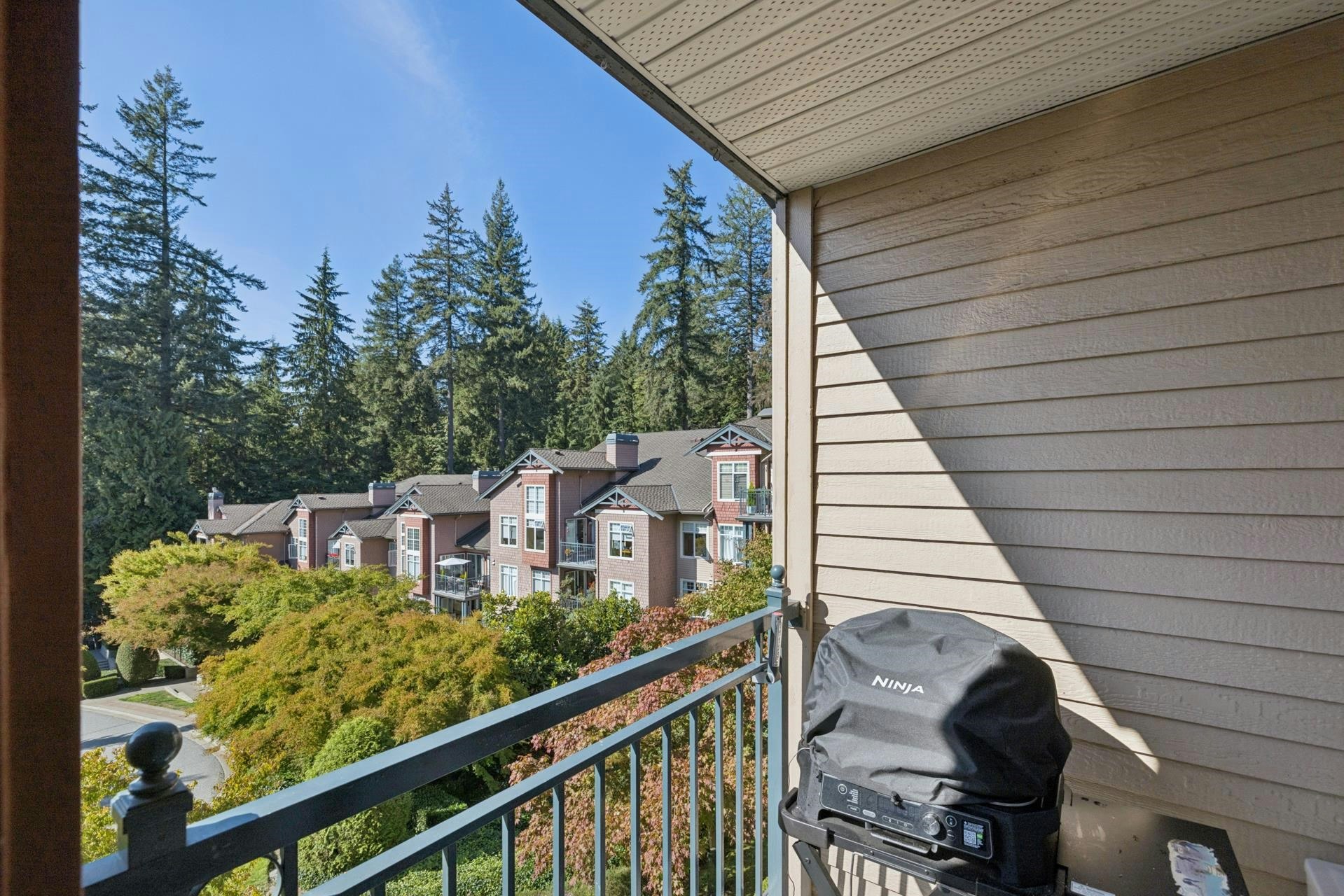 201-1140 Strathaven Drive, North Vancouver, BC, V7H 2Z6 - 25
