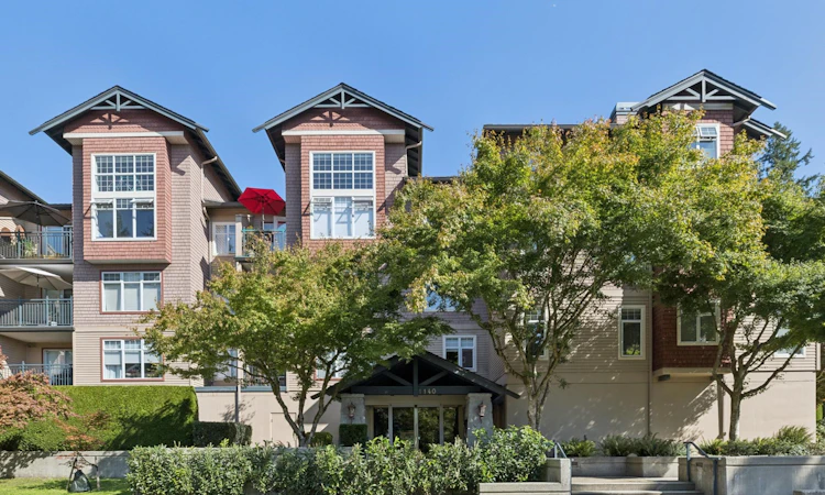 201-1140 Strathaven Drive