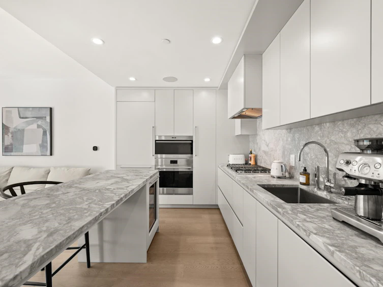 602-7418 Paulson Street, Vancouver, BC, V6P 0K2 - 7