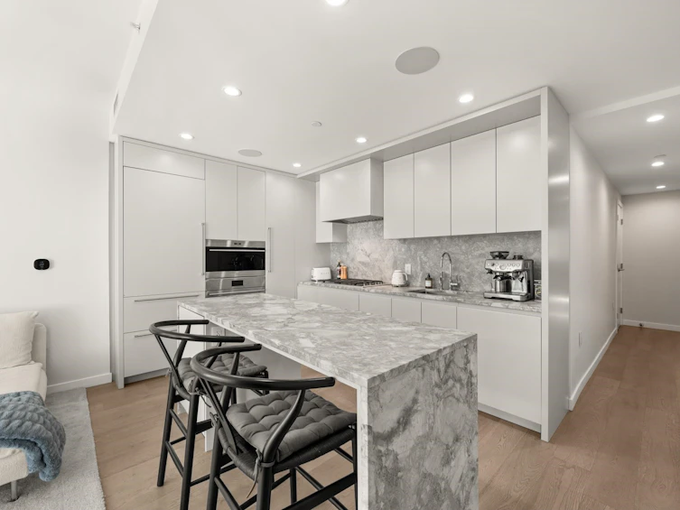 602-7418 Paulson Street, Vancouver, BC, V6P 0K2 - 8