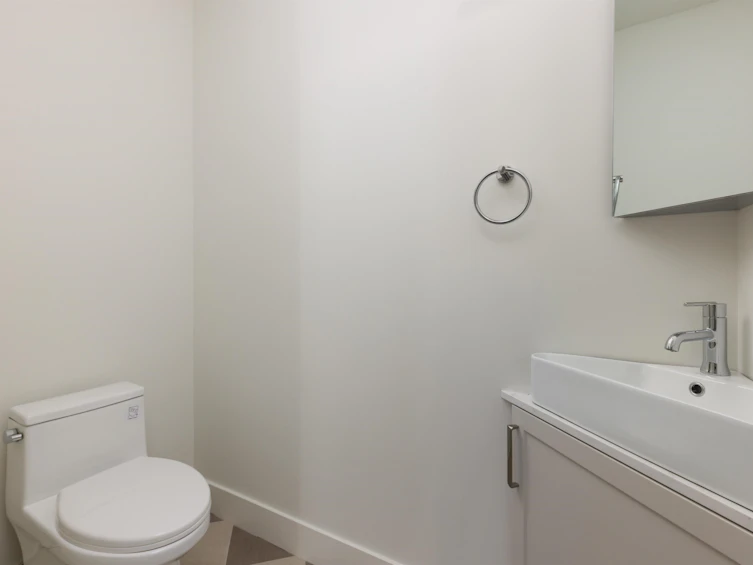 101-1837 E Georgia Street, Vancouver, BC, V5L 2B5 - 8