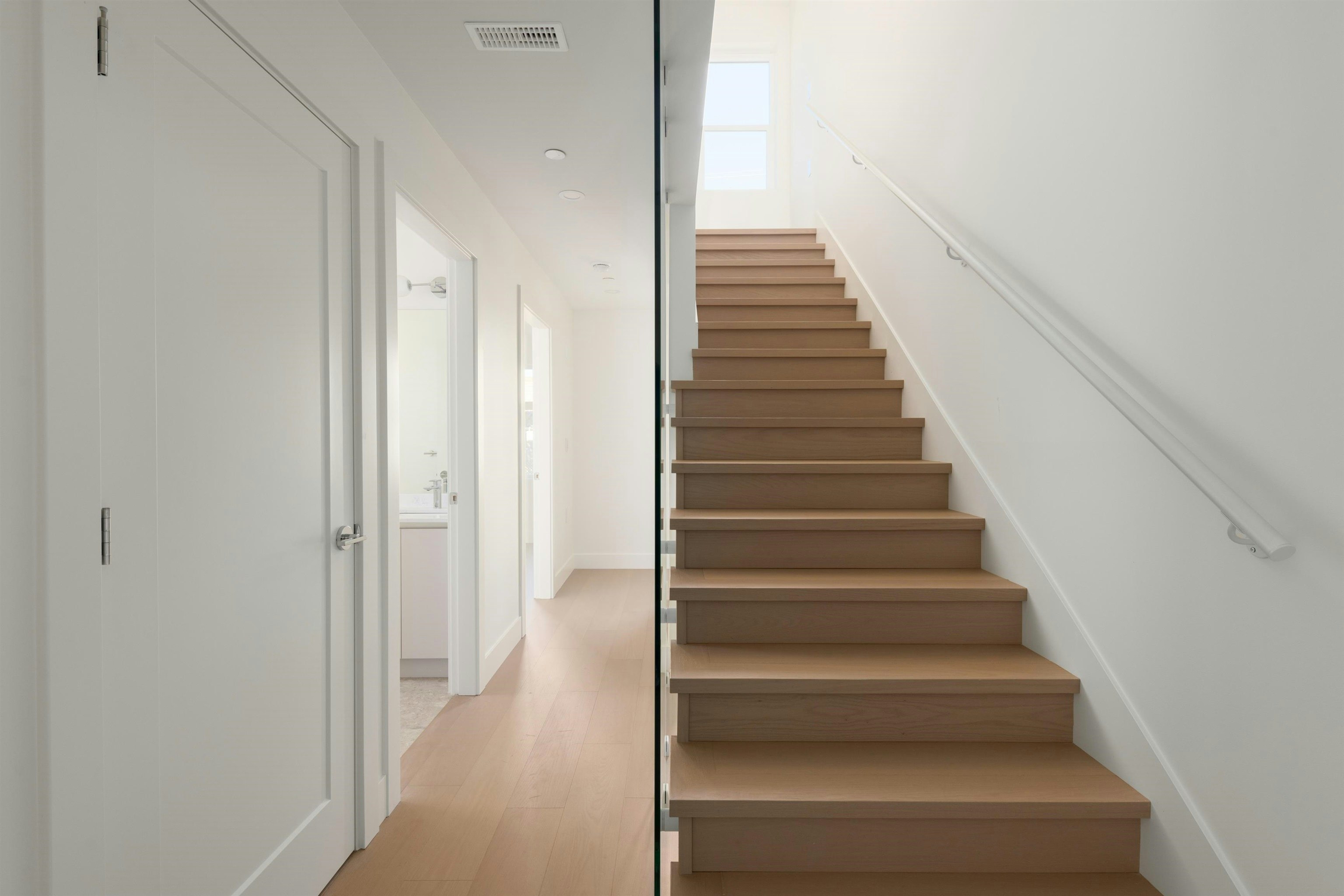 101-1837 E Georgia Street, Vancouver, BC, V5L 2B5 - 9