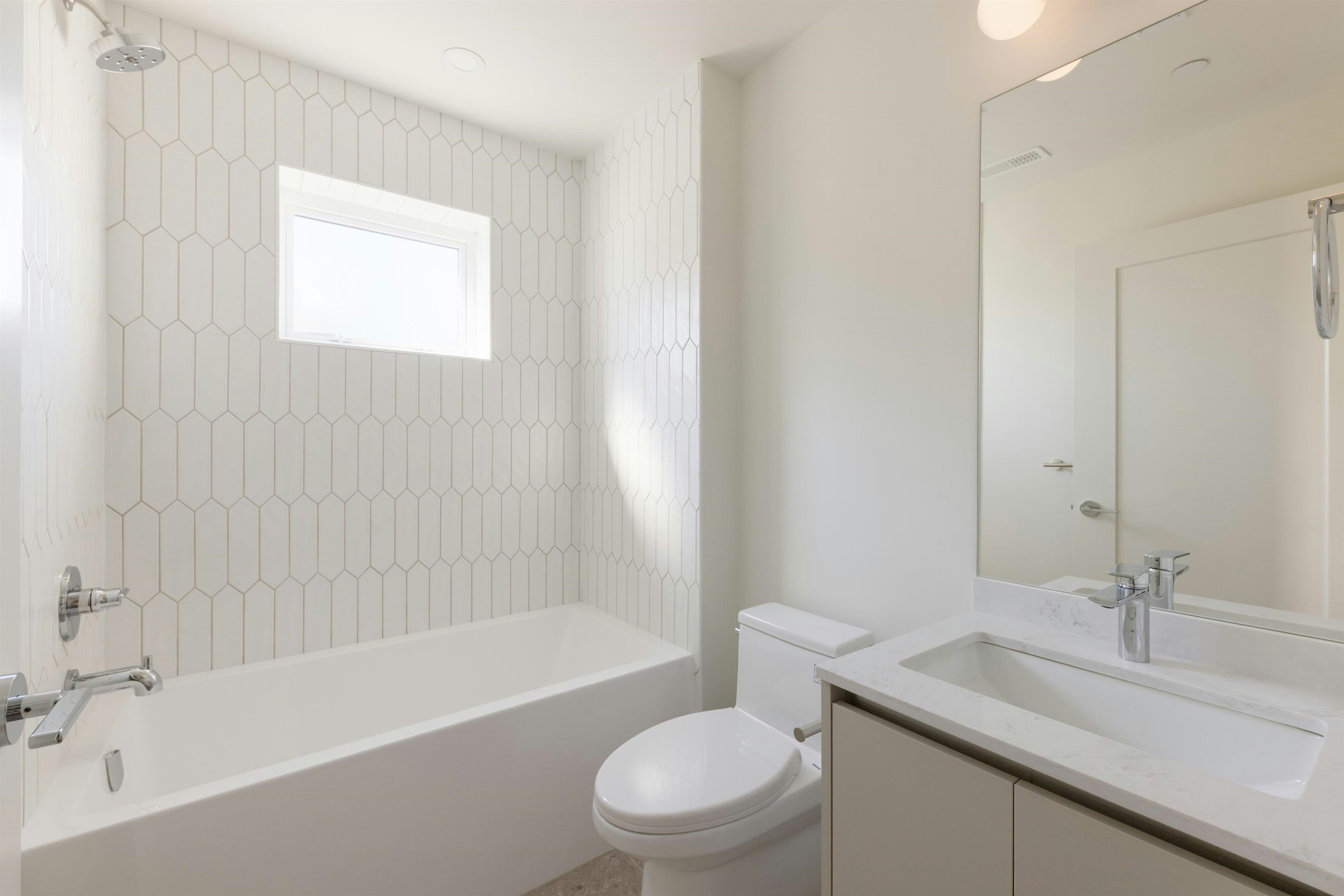101-1837 E Georgia Street, Vancouver, BC, V5L 2B5 - 21