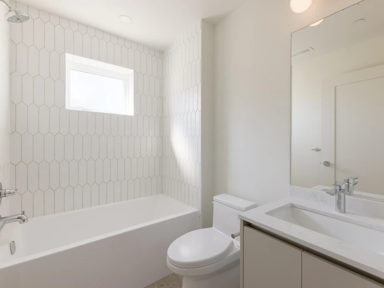 101-1837 E Georgia Street, Vancouver, BC, V5L 2B5 - 21
