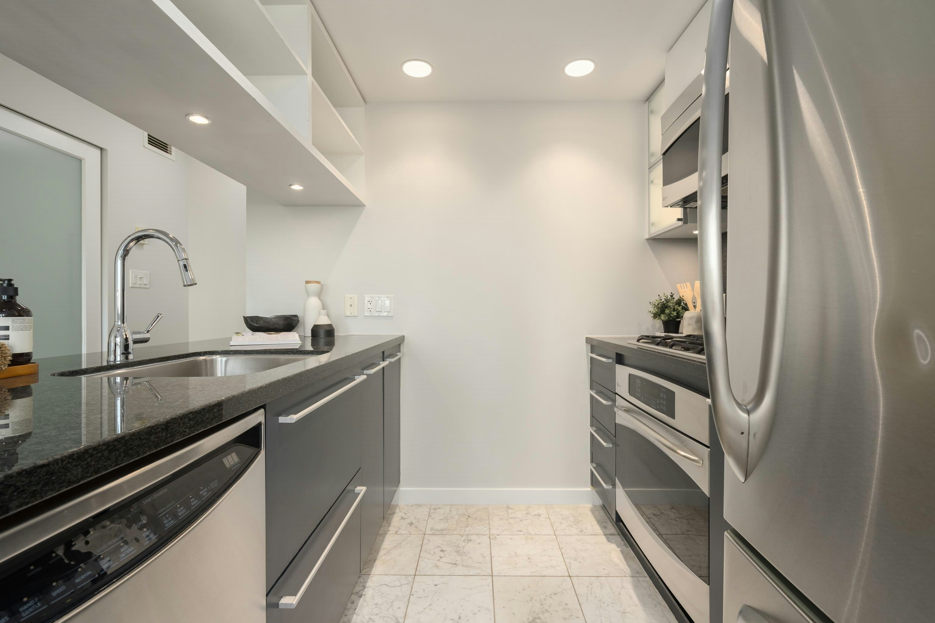 2110-833 Seymour Street, Vancouver, BC, V6B 0G4 - 8