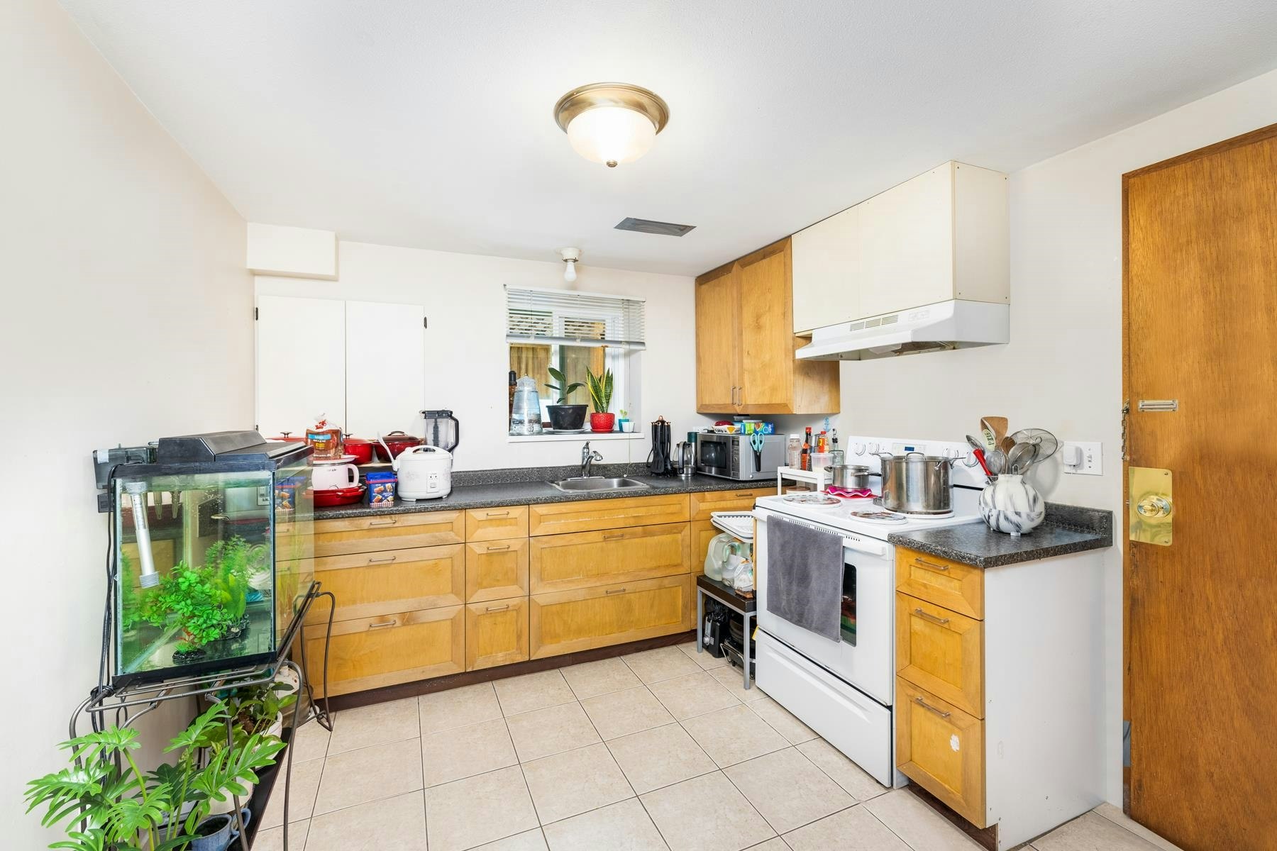 4766 Gothard Street, Vancouver, BC, V5R 3K9 - 12