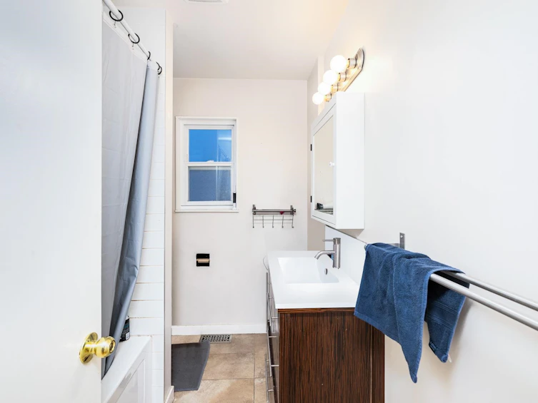 4766 Gothard Street, Vancouver, BC, V5R 3K9 - 7