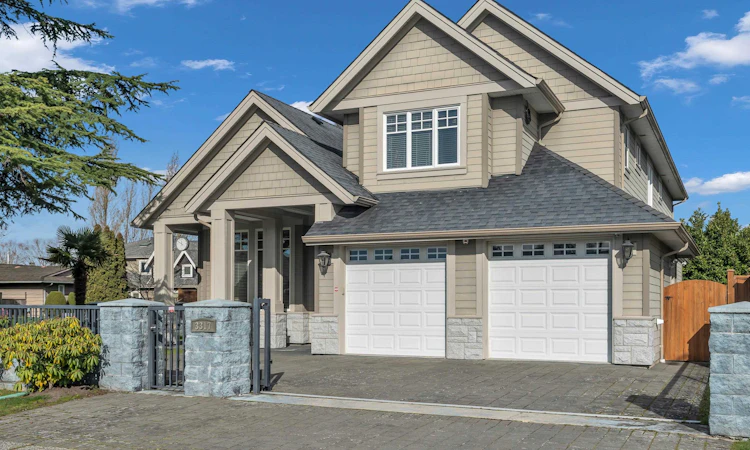3317 Bentinck Place