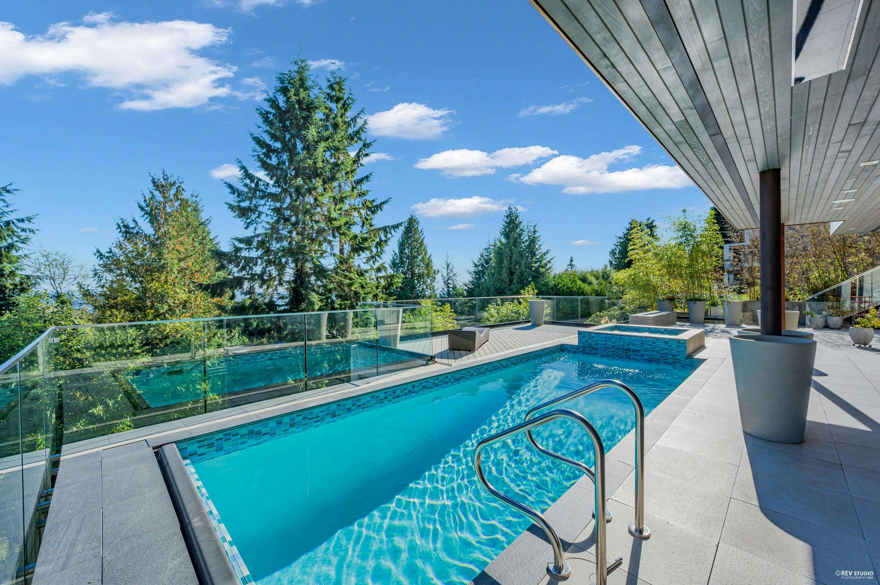 535 Craigmohr Drive, West Vancouver, BC, V7S 1W8 - 35