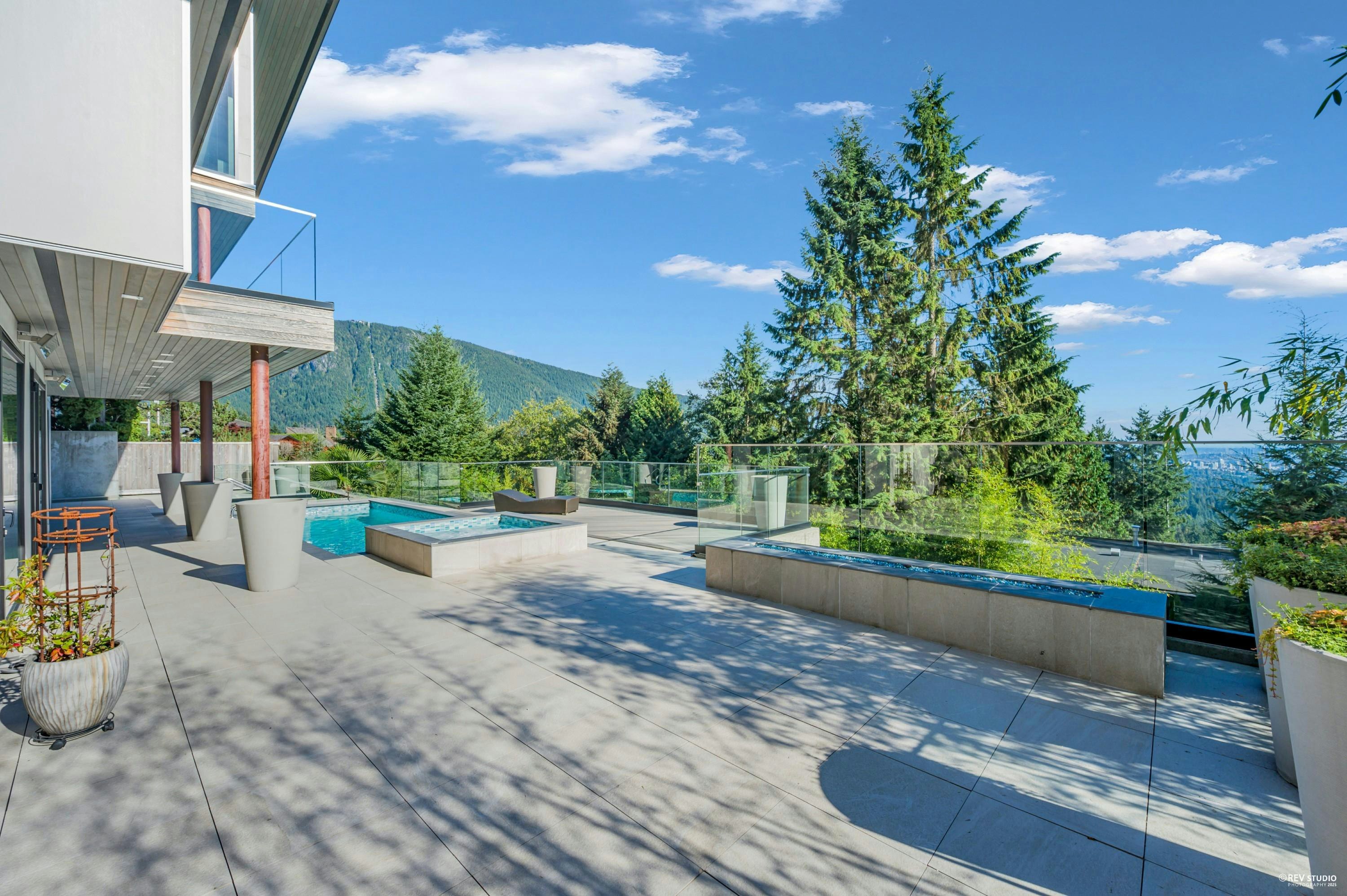 535 Craigmohr Drive, West Vancouver, BC, V7S 1W8 - 33