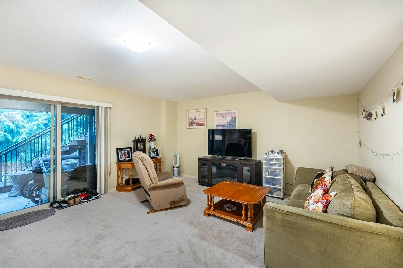30 Hawthorn Drive, Port Moody, BC, V3H 0A4 - 30