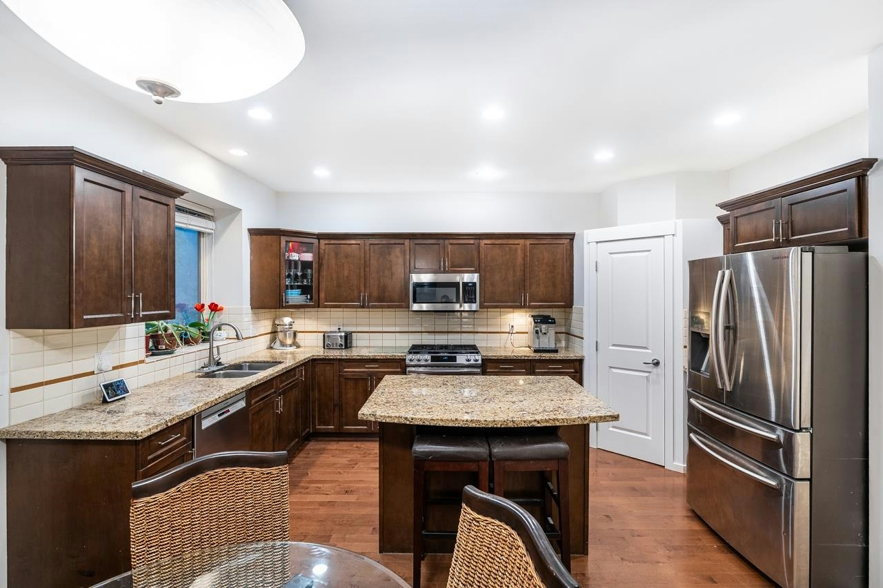 30 Hawthorn Drive, Port Moody, BC, V3H 0A4 - 10