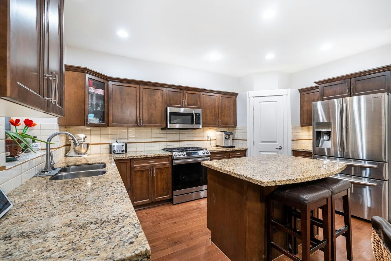 30 Hawthorn Drive, Port Moody, BC, V3H 0A4 - 11