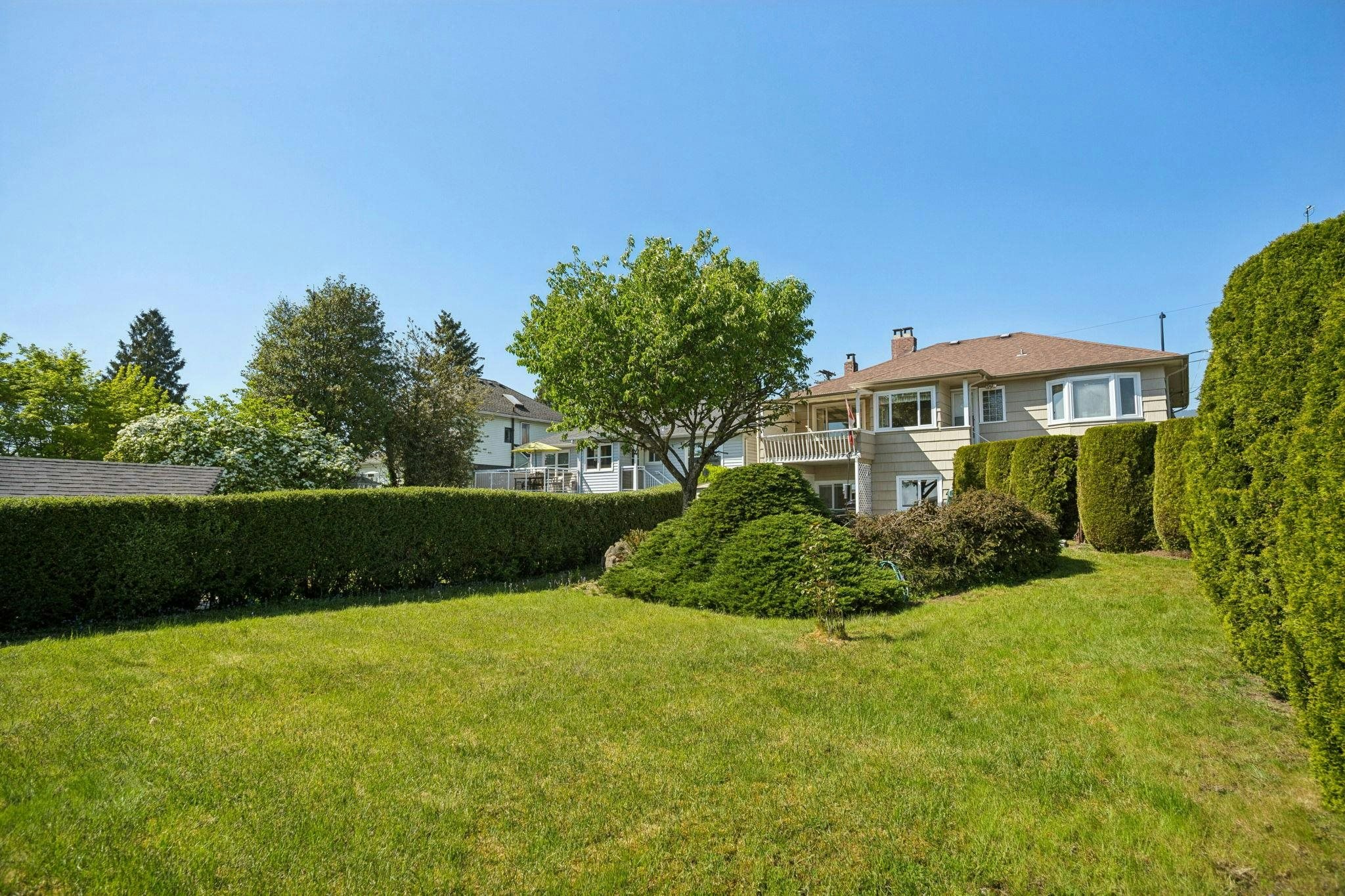 657 E Keith Road, North Vancouver, BC, V7L 1W4 - 2
