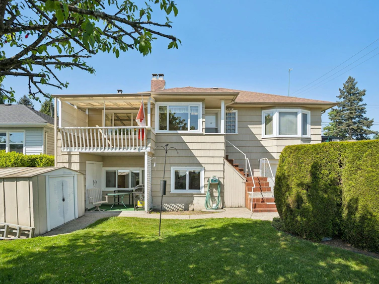 657 E Keith Road, North Vancouver, BC, V7L 1W4