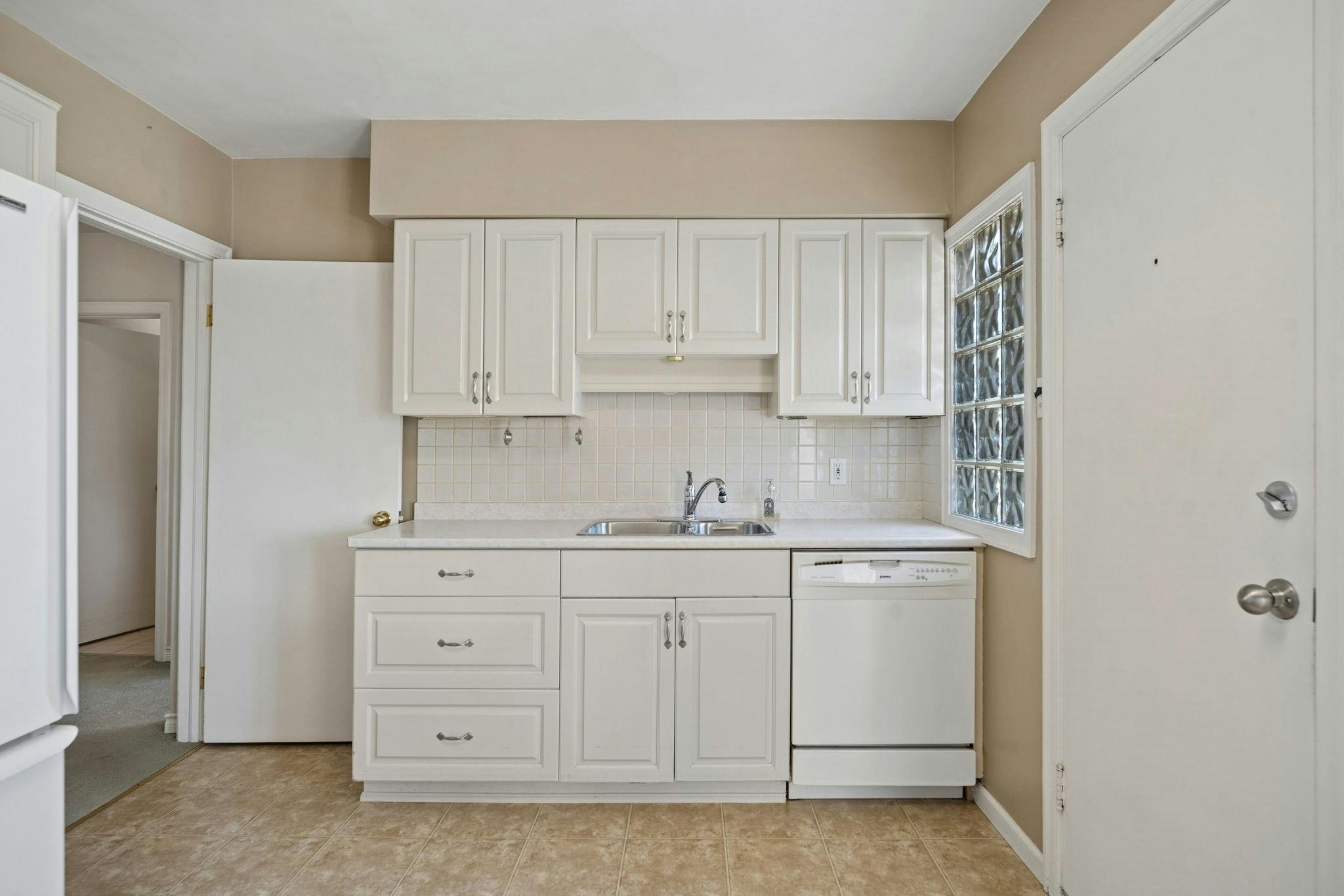 657 E Keith Road, North Vancouver, BC, V7L 1W4 - 15