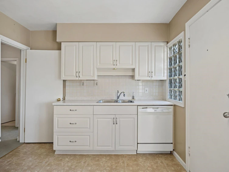 657 E Keith Road, North Vancouver, BC, V7L 1W4 - 15