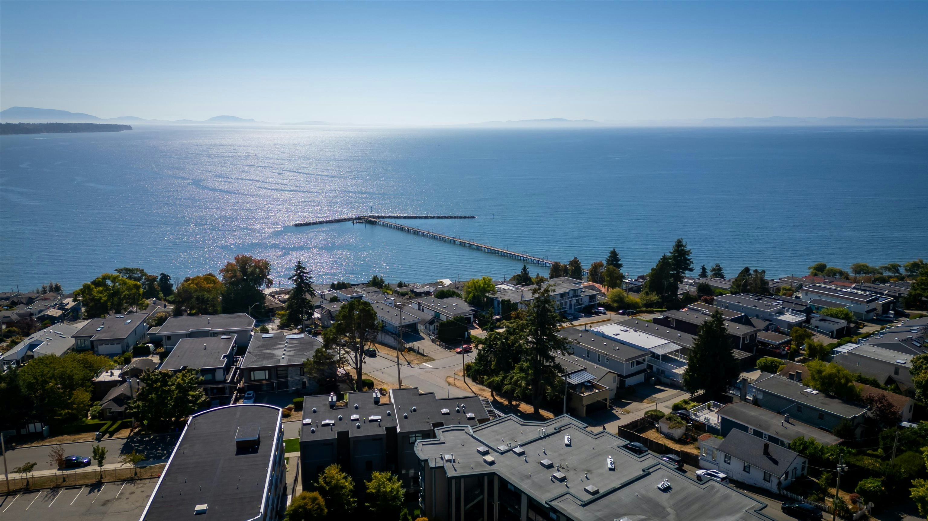 306-15233 Pacific Avenue - 2