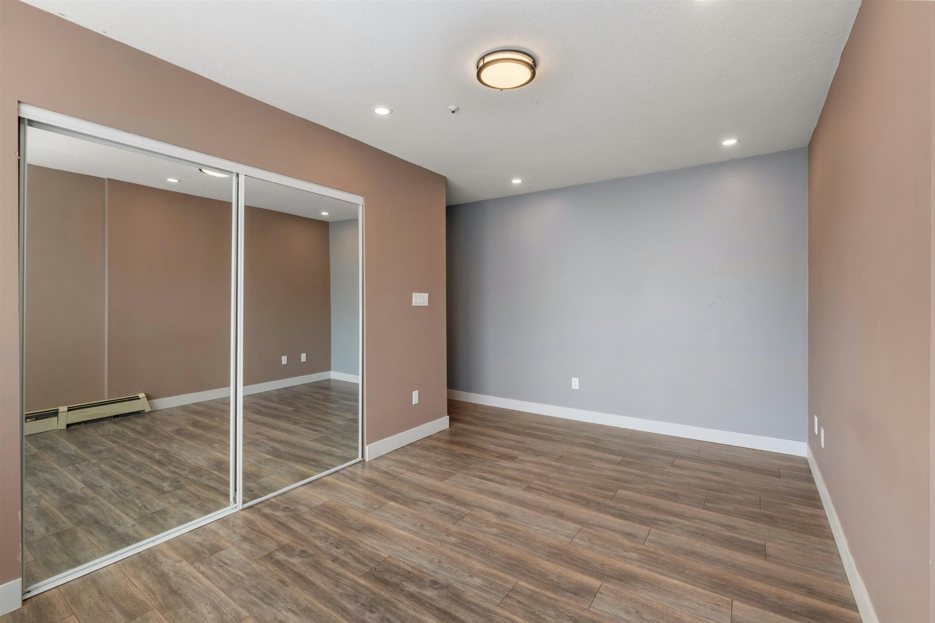306-15233 Pacific Avenue, Surrey, BC, V4B 1P8 - 8
