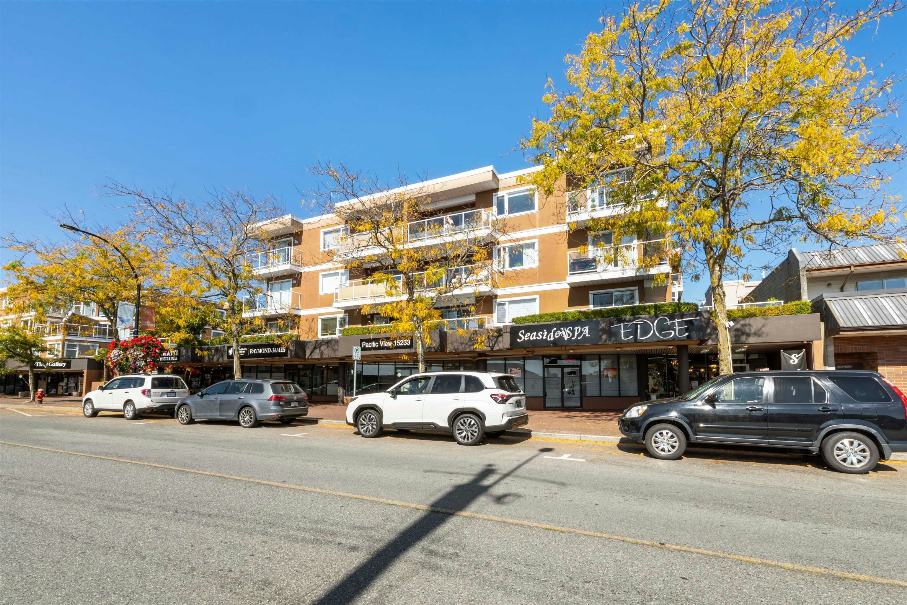 306-15233 Pacific Avenue - 3