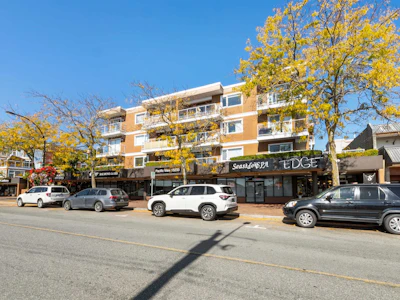 306-15233 Pacific Avenue - 3