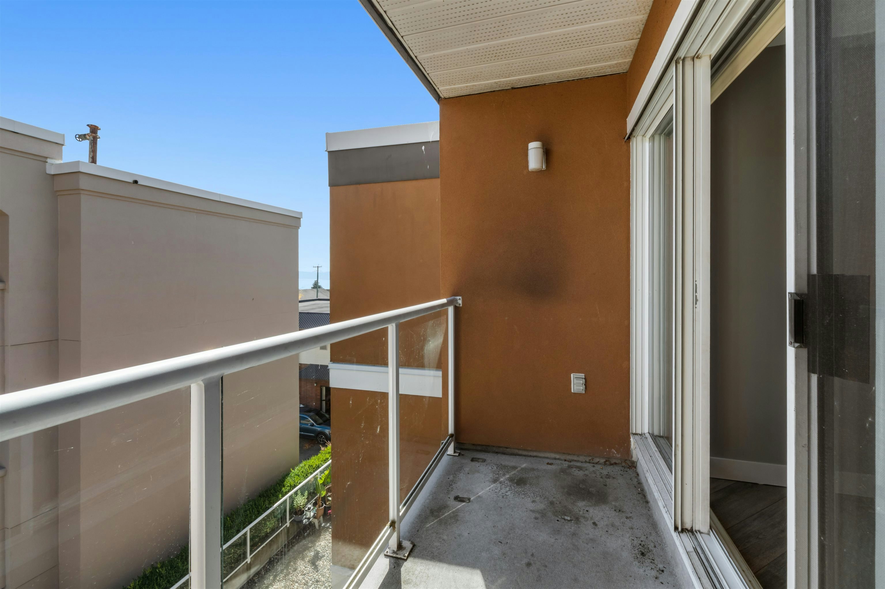 306-15233 Pacific Avenue, Surrey, BC, V4B 1P8 - 14