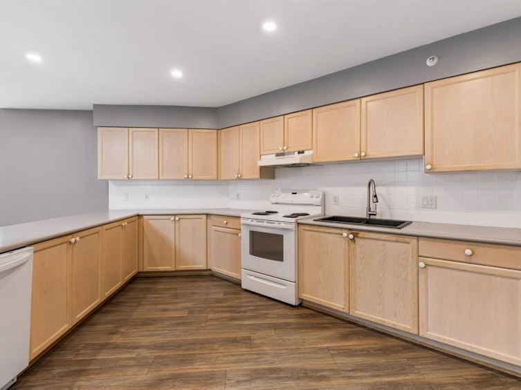 306-15233 Pacific Avenue, Surrey, BC, V4B 1P8 - 18