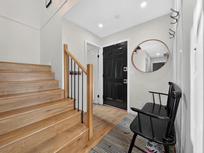 7674 125 Street - 5