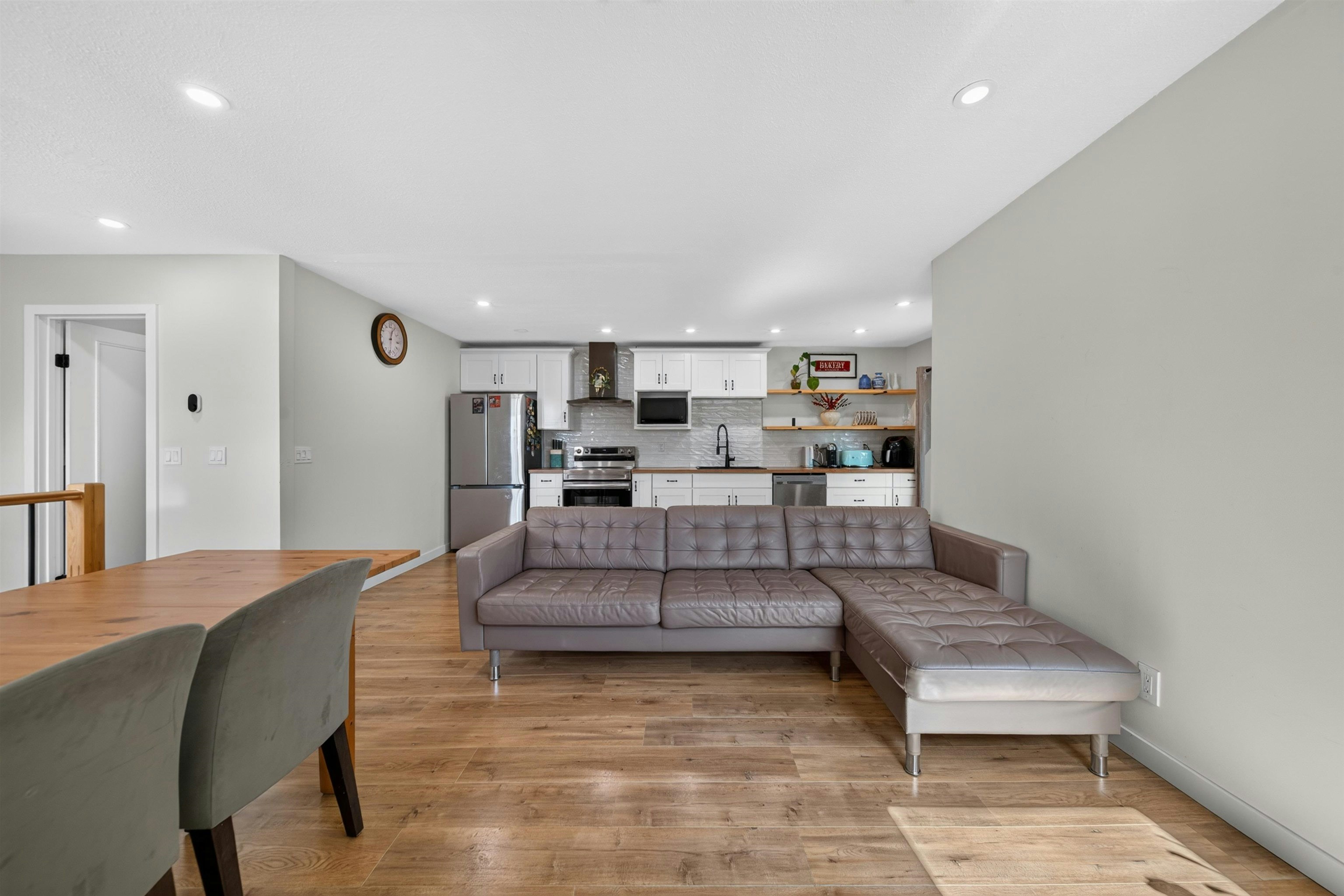 7674 125 Street, Surrey, BC, V3W 7W4 - 9