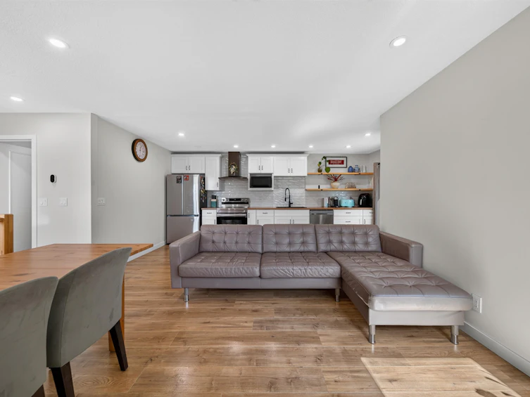 7674 125 Street, Surrey, BC, V3W 7W4 - 9