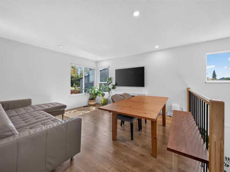 7674 125 Street, Surrey, BC, V3W 7W4 - 6