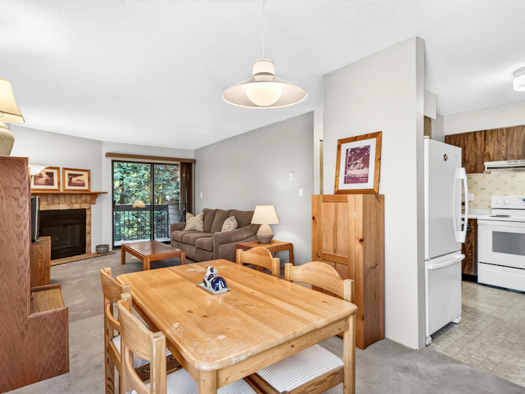 315-10530 154 Street, Surrey, BC, V3R 8A2 - 7