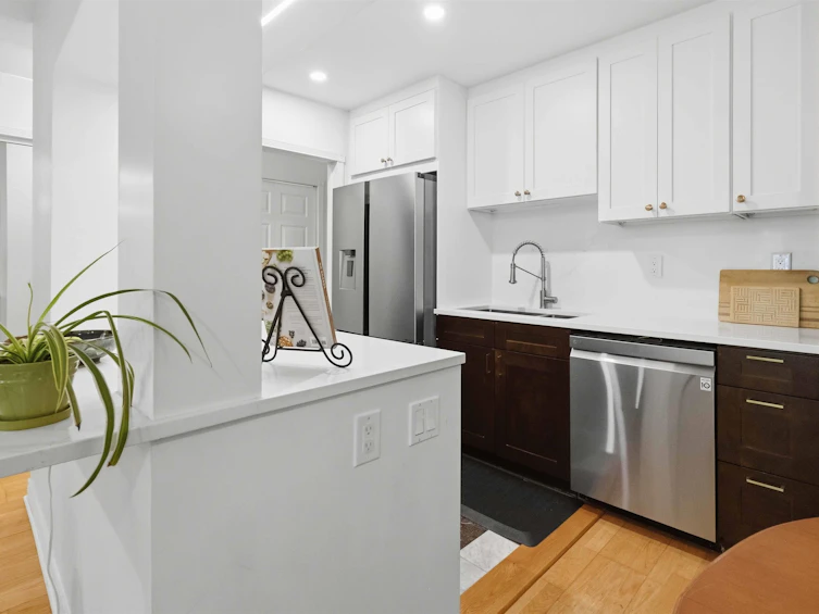 208-1422 E 3rd Avenue, Vancouver, BC, V5N 5R5 - 4
