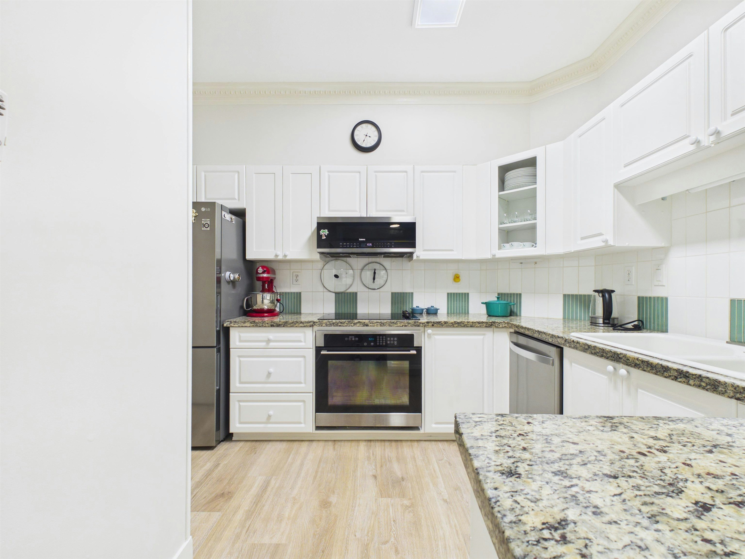 414-5262 Oakmount Crescent, Burnaby, BC, V5H 4R7 - 11