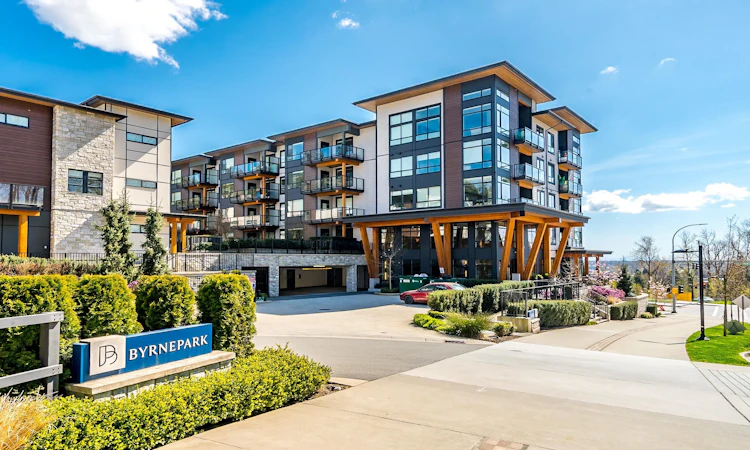 416-6438 Byrnepark Drive