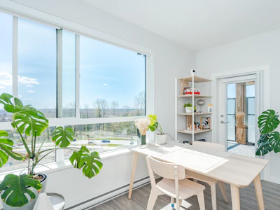416-6438 Byrnepark Drive - 5