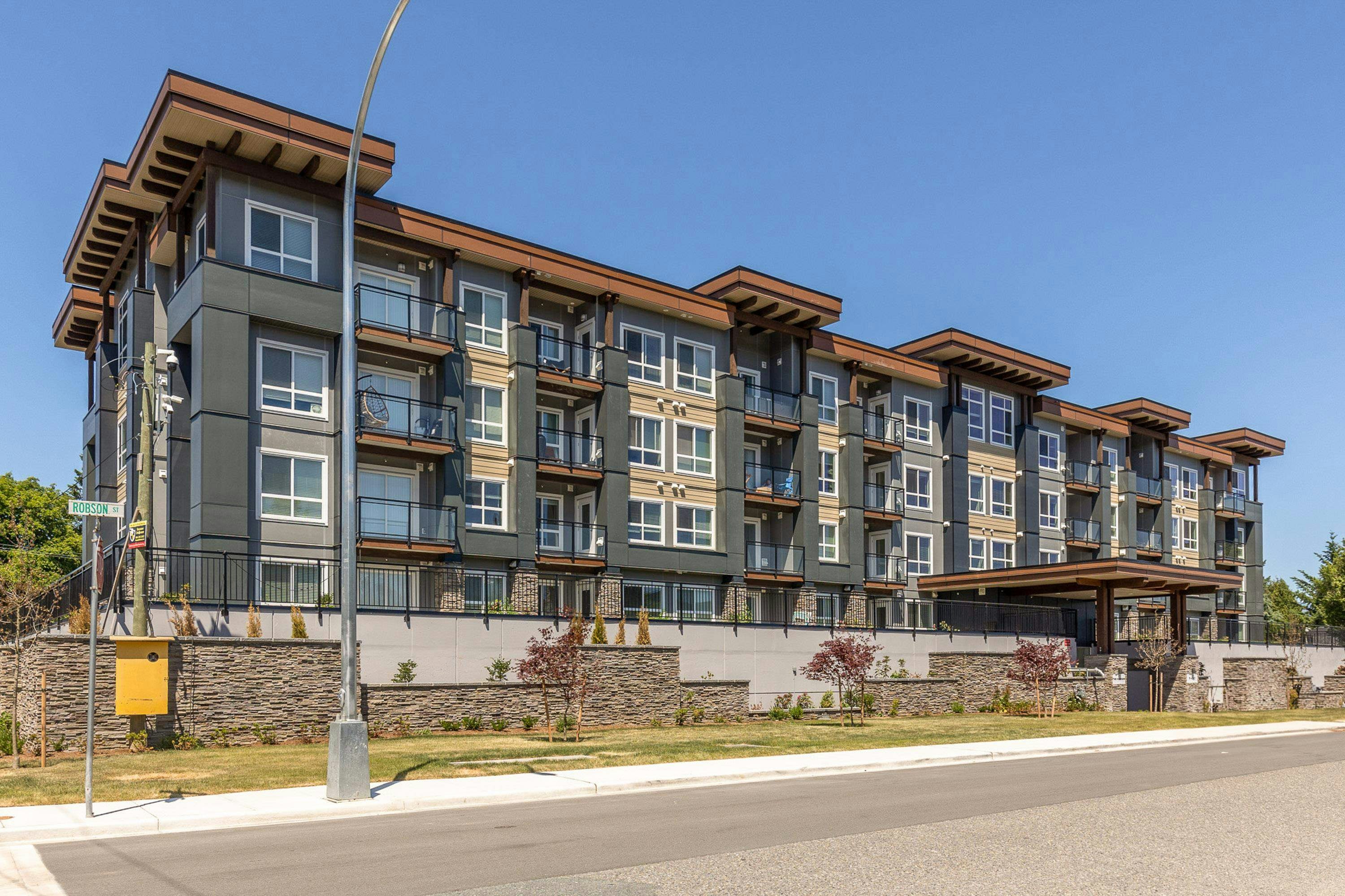 214-9450 Robson Street, Chilliwack, BC, V2P 4E4