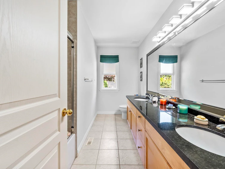 16 Wilkes Creek Drive, Port Moody, BC, V3H 4Z6 - 25