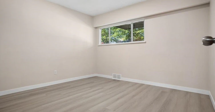 4520 Welwyn Street, Vancouver, BC, V5N 3Z5 - 17