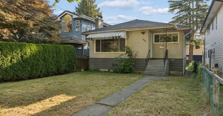 4520 Welwyn Street, Vancouver, BC, V5N 3Z5