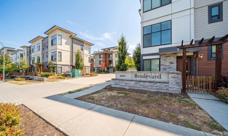27-20849 78b Avenue