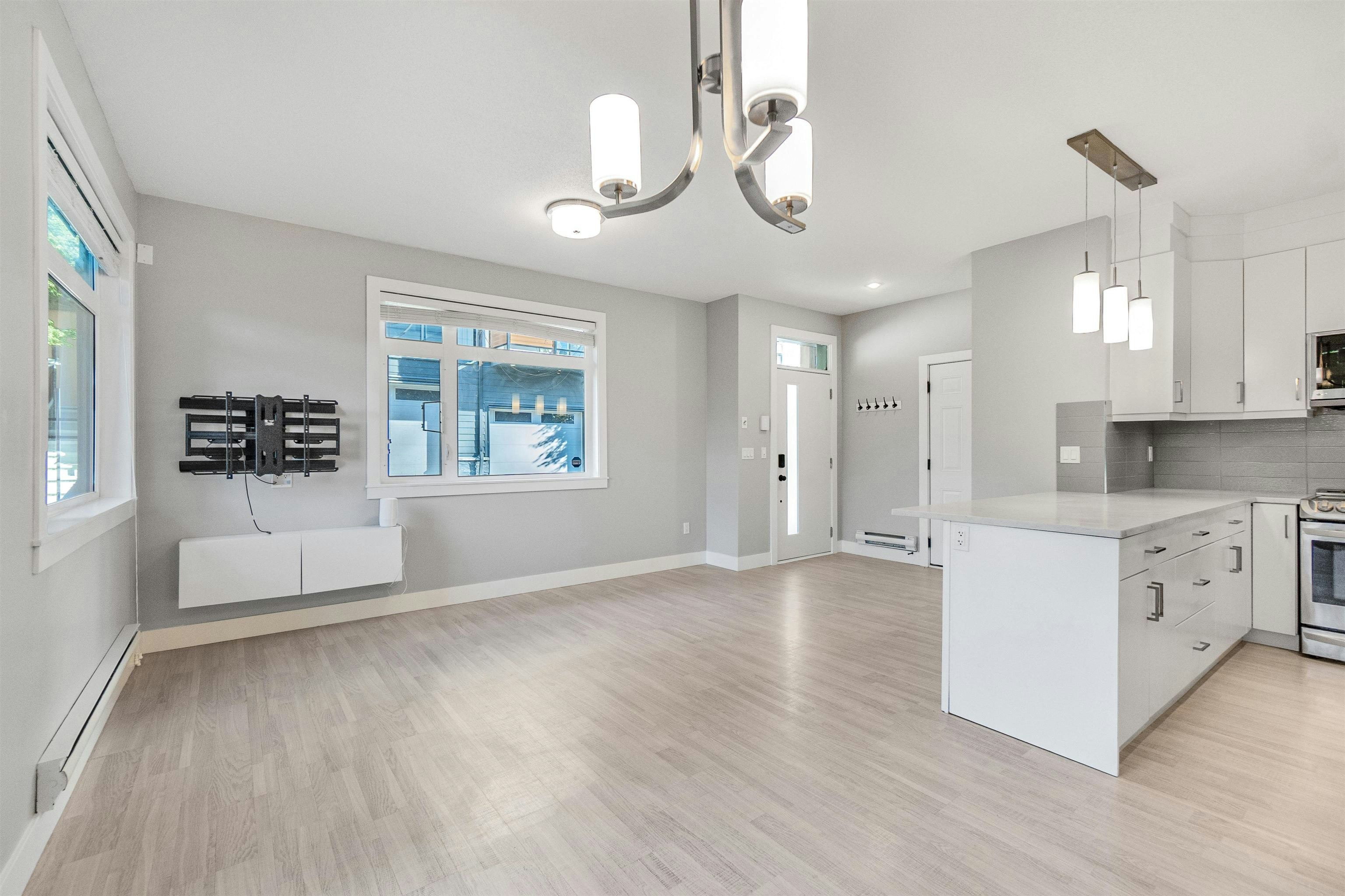 104-3525 Chandler Street, Coquitlam, BC, V3E 0L9 - 6