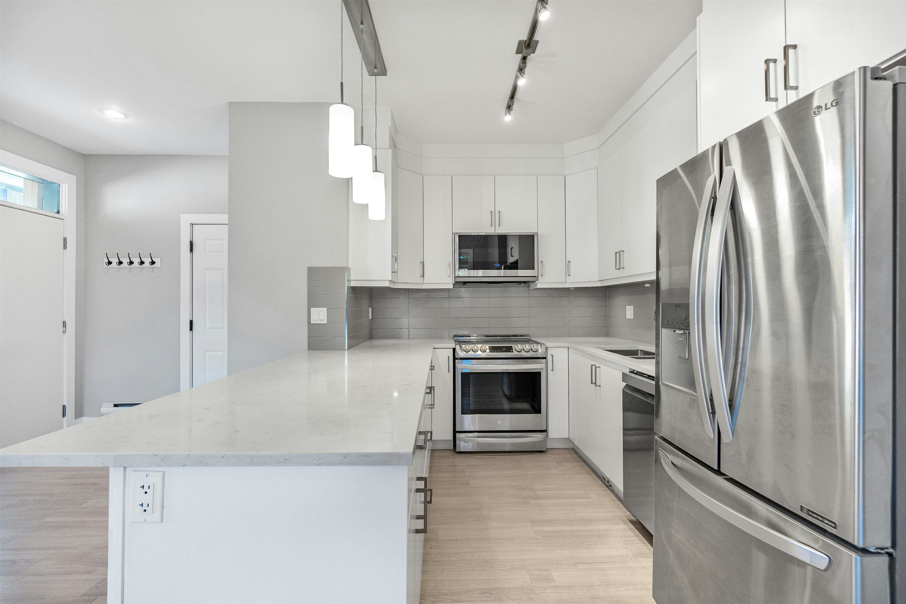 104-3525 Chandler Street, Coquitlam, BC, V3E 0L9 - 7